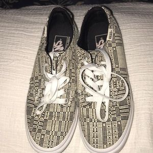 Vans White & Black Sneakers Size 7